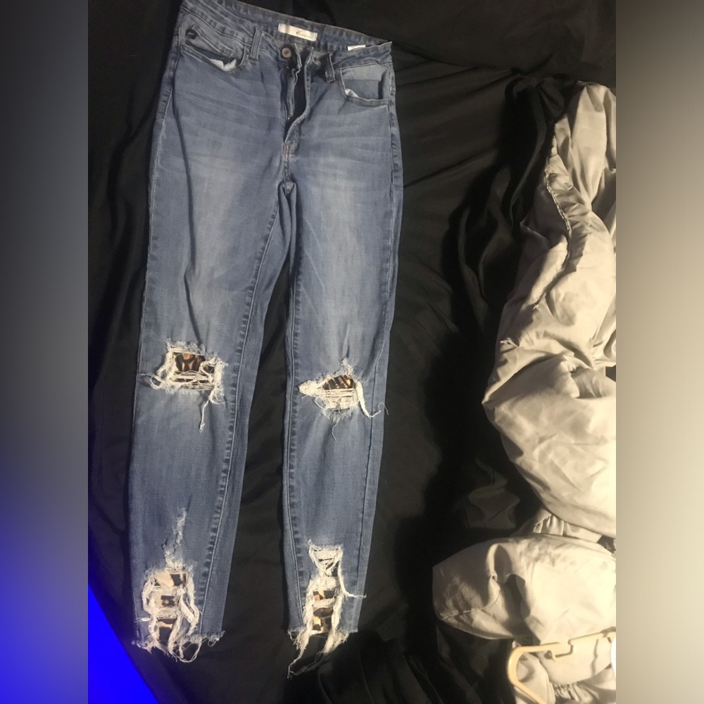 Leopard print patch jeans